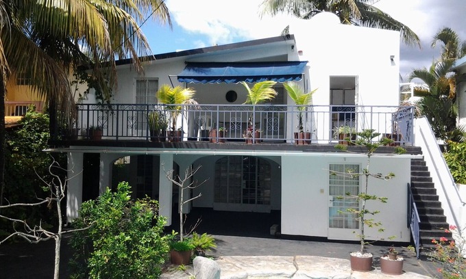 Pointe aux Biches Apartment | Villa Rosa- -2 Apartments With Outdoor Pool 100m Away From The Beach