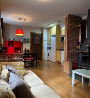 Canfranc Apartment | Villa Rosa Canfranc, tu refugio en el corazón del Pirineo Aragonés