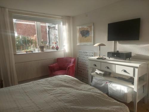 Bronshoj House | Villa Rosa, dobblebed, own kitchen, own bath and own entrance