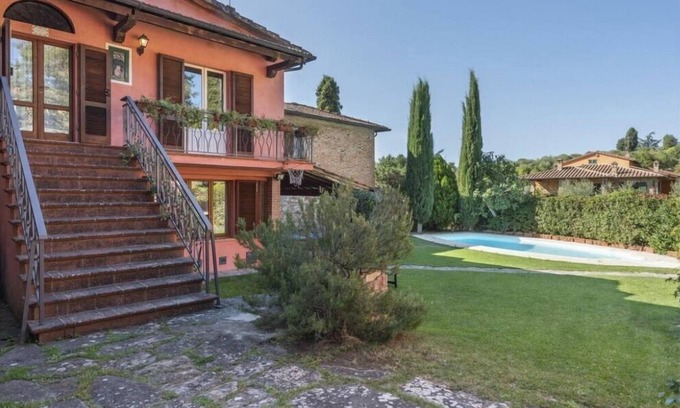 Lucignano Villa | Villa Rosina Comfortable holiday residence