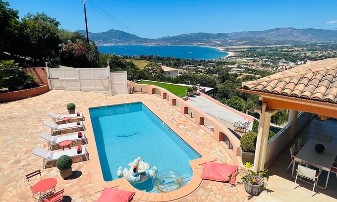 Grosseto-Prugna House | Villa Sì- Villa indépendante 3 chambres avec piscine et magnifique vue mer en plein centre de Porticcio