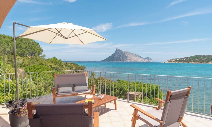 Tiriddo Villa | Villa "Sa Villa de su Mari" on the Beach with direct Access to the Sea