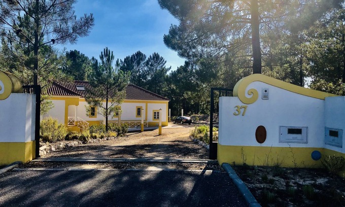 Santa Maria do Castelo Villa | Villa Sal - Spacious, private House in a Villa with pool (Herdade Montalvo)