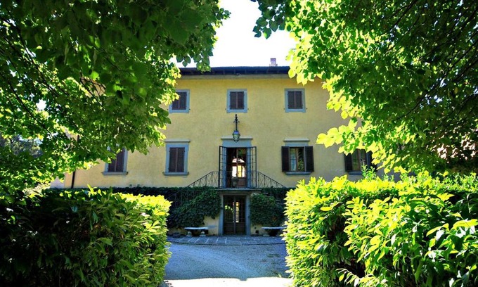 Borgo San Lorenzo Villa | Villa Salaiole