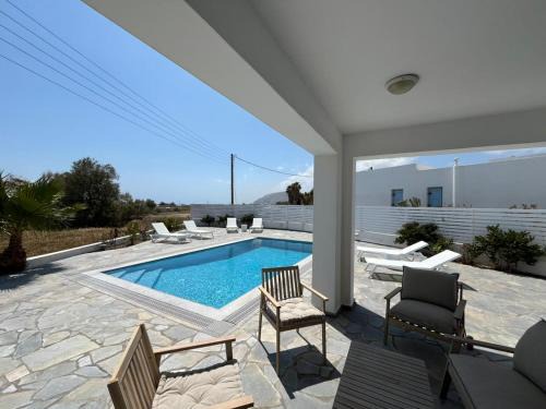 Monolithos Villa | Villa Santorini Serenity with private Pool