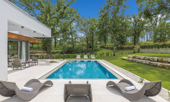 Sveti Petar u Sumi Villa | Villa Sara-luxury villa with large heated swimming pool,privat parking
