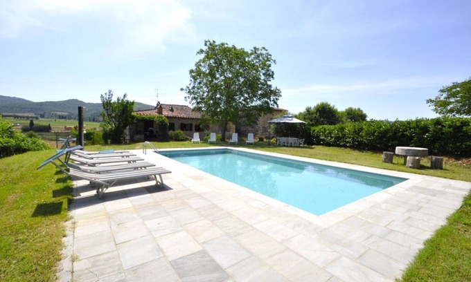 Pieve a Presciano Villa | Villa Scerfia by MMega