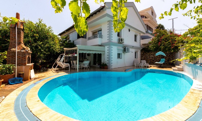 Marmaris City Center Villa | Villa Senol Armutalan Daily Weekly Rentals