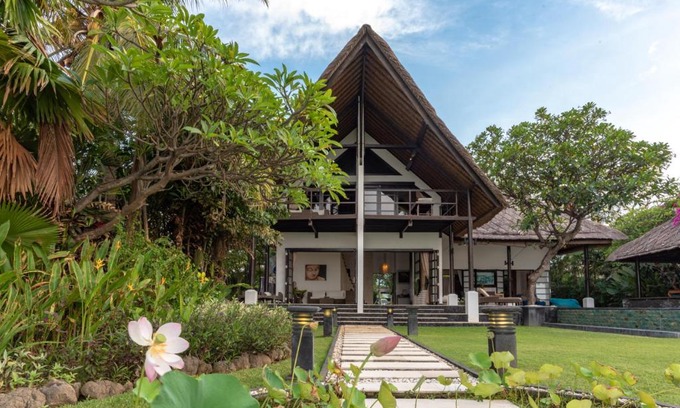 Lokapaksa Villa | Villa Sheeba
