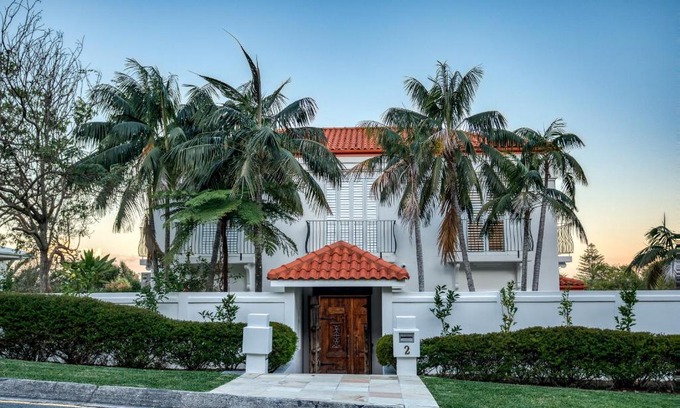 Sunshine Beach House | Villa Sunshine - Spectacular ocean views minutes to the sand