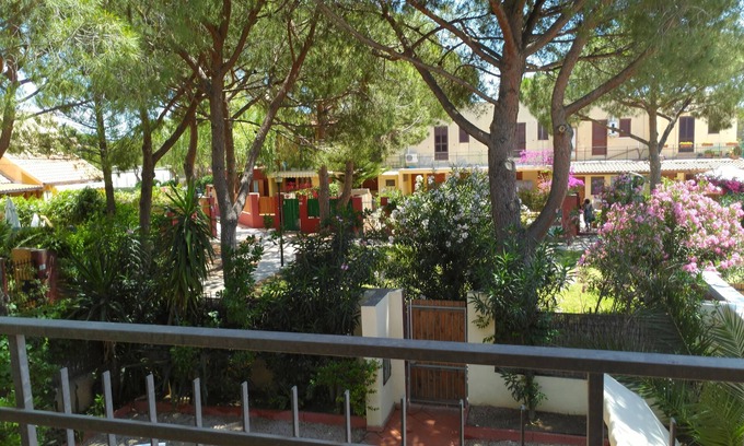 S'oru e Mari Villa | Villa surrounded by greenery a stone's throw from the sea