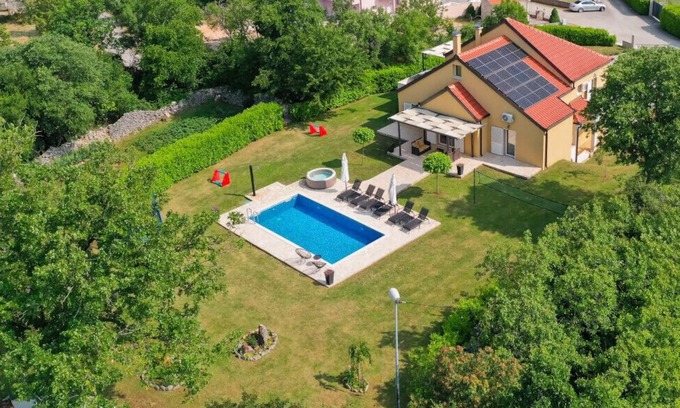 Imotski Villa | Villa Tea - Makarska by Villas Guide