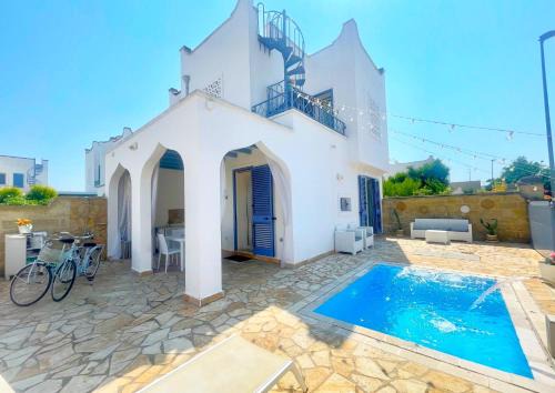 Boncore Villa | Villa Teresa Elegant & Relaxing Holiday Home with private hydro spa pool