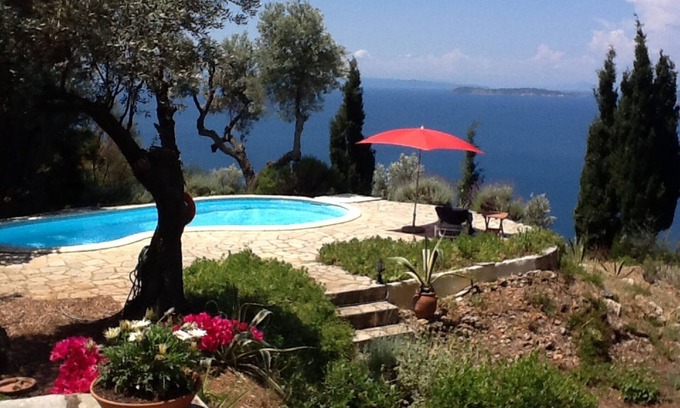 Loutraki Villa | Villa Thalia,private pool, located between Palio Klima and Glossa, Skopelos