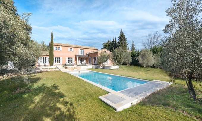 Saint-Siffret Villa | Villa the Cicada Heart
