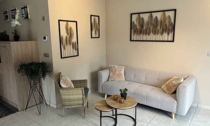 Eeklo Villa | Villa Tomasso in Eeklo (between Ghent and Bruges)