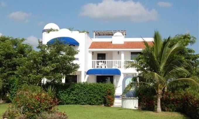 Cozumel House | Villa Torres Cozumel is a Private Luxurious Oceanfront Home