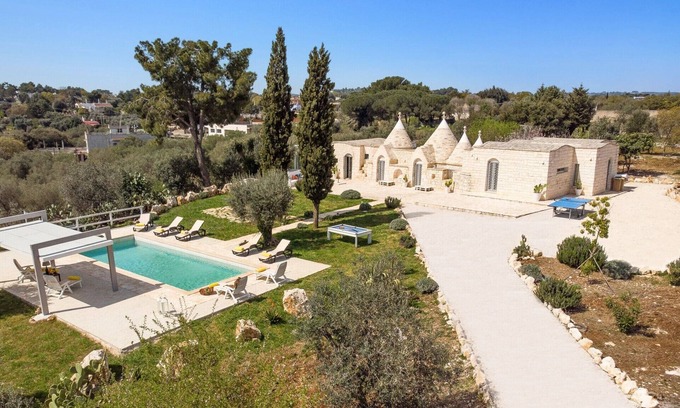 Ceglie Messapica Villa | Villa Trulli Theodoro by Villa Plus