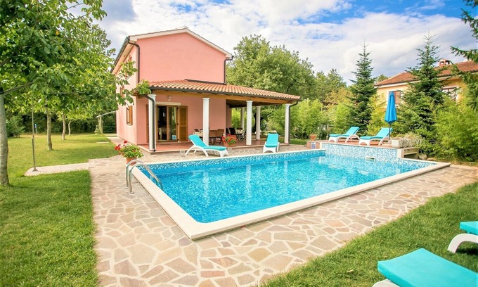 Laginji Villa | Villa Valmonida with Pool, Sauna, Gym and BBQ