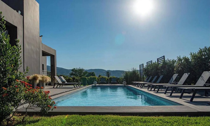 Alikianos Villa | Villa Vega Heated* pool, next to nature!
