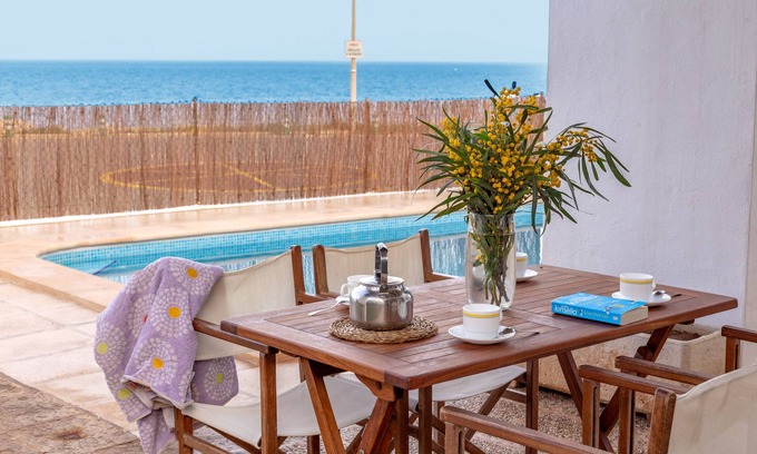 Cales Piques Villa | Villa 'Victor' with Sea View, Private Pool and Wi-Fi