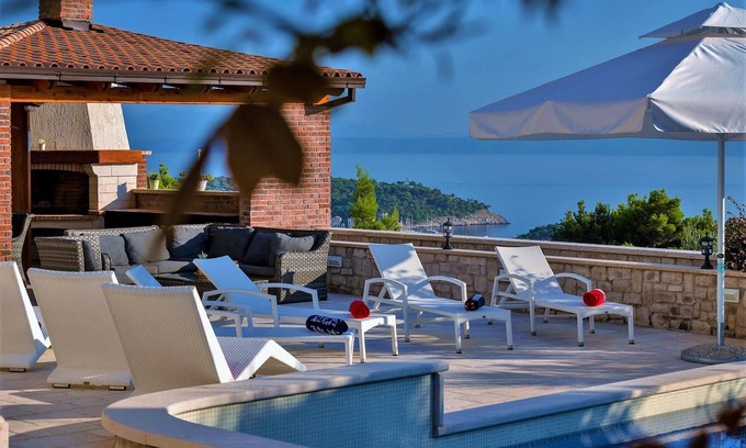 Zelenka Villa | Villa Vikki with pool and seaview
