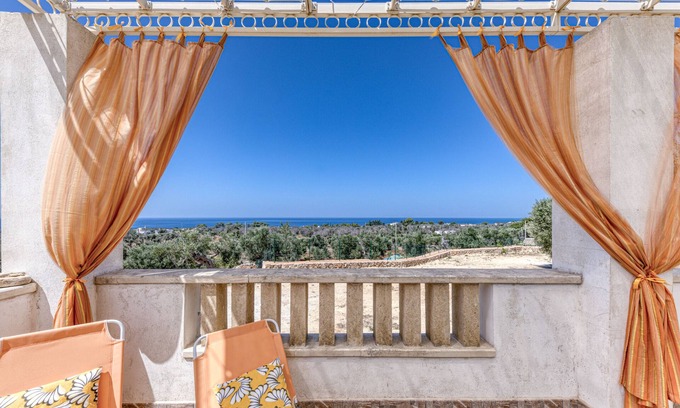 Marina di Felloniche Villa | Villa "Villetta Relax" with Sea View, Private Garden & A/C