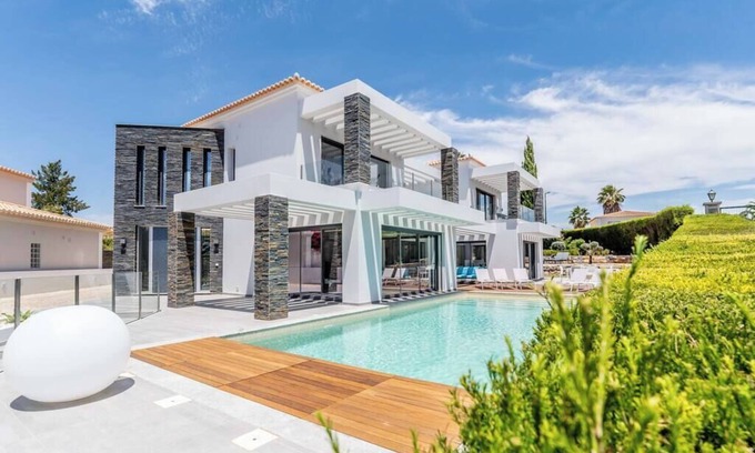 Estombar Villa | Villa Vogue by Indigo