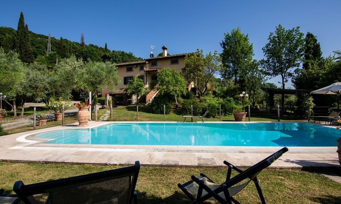 Castiglion Fiorentino Villa | Villa with swimming pool, tennis court and table tennis ideal for sports lovers and the enjoyment of