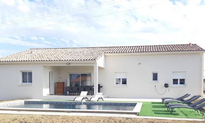 Frespech House | Villa with 4 bedrooms and pool