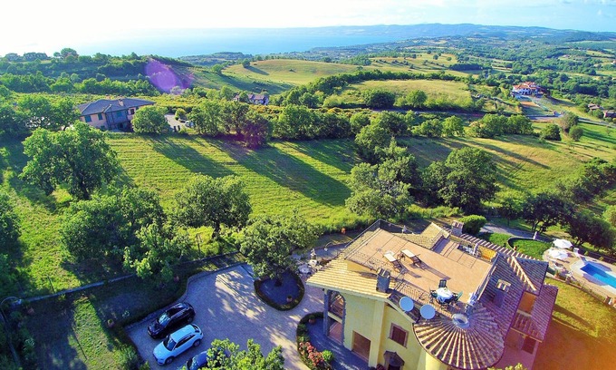 Montefiascone Villa | Villa with enchanting view of the lake, private swimming pool and whirlpool