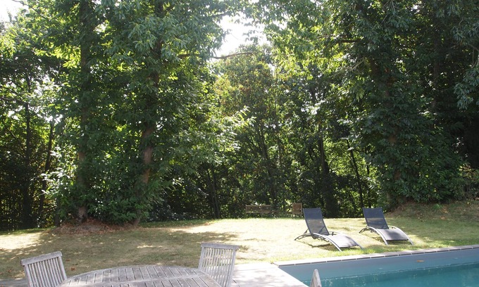 Taden Villa | Villa with heated pool and balneotherapy facing the forest