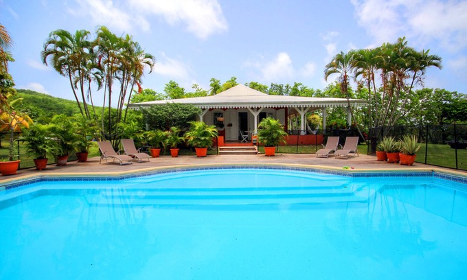 Le Robert Villa | Villa with pool and ocean view (MQRO08)