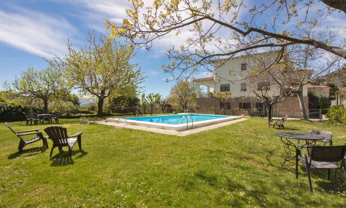 Piedralaves Apartment | Villa with pool La Serradilla Pedralaves