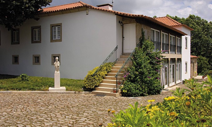 Portela House | Villa with pool near Braga