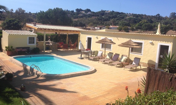 Lagos Villa | VILLA With PRIVATE HEATED POOL; BBC; AirCon GARDENS; SAT./CABLE TV; PARKING WIFI