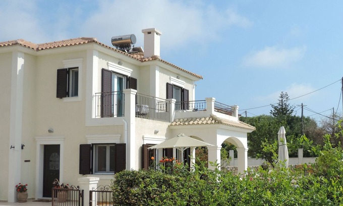 Lakithra Villa | Villa With Private Pool, Stunning Views Of Sea And Mountain