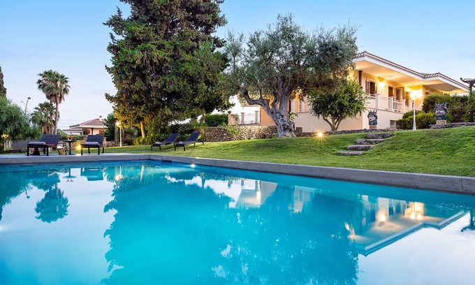 Syracuse Villa | Villa with private pool in Syracuse, Sicily