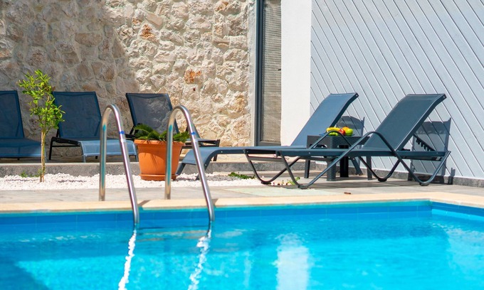 Kas Villa | Villa with Private Pool & Garden - All Rooms w/AC
