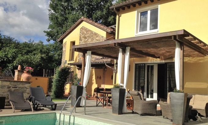 Tresana Villa | Villa with private pool in Tuscany