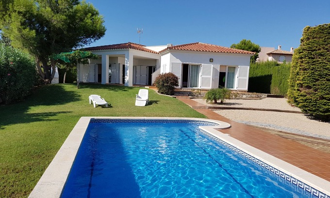 Costa Dorada Villa | Villa with sea view, superb garden, private swimming pool 11 people, air conditioning