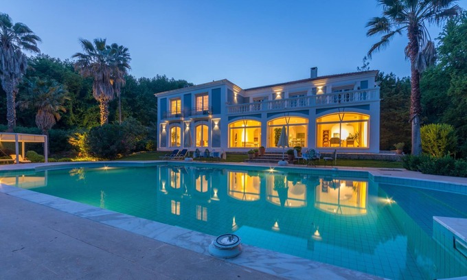 Marmaris Bed & Breakfast | VILLA ZARİK PERGAMON stunning domain, romantic, family friendly