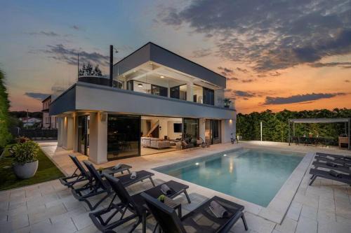Pelegrin Villa | Villa Zorina heated pool 45 m2, Jacuzzi & sauna
