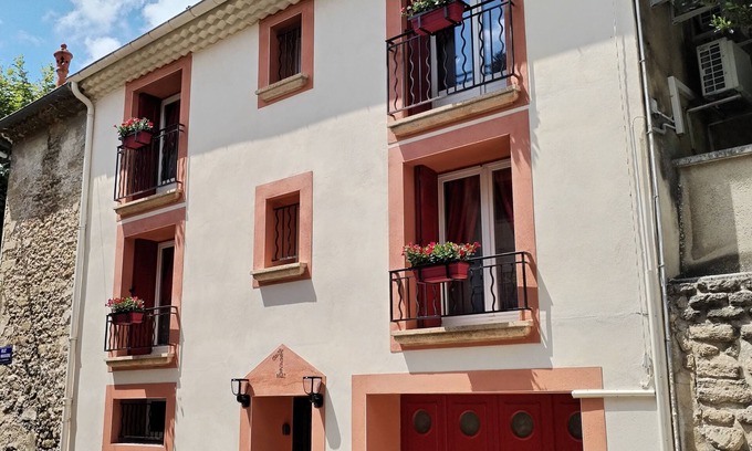 Courthezon House | Village house between Orange and Avignon