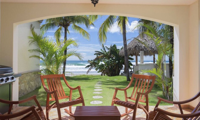 Rancho Santana Condo | Villas Iguana A-13: Beachfront Condo