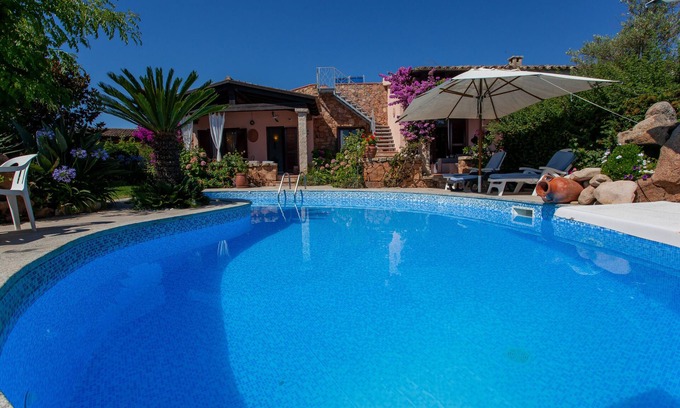 Luddui Villa | "Villetta Le Rose" with Sea View, Pool, Wi-Fi, Garden & Terraces