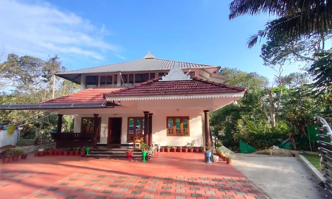 Udumbanchola House | Villoonnickal Homestay