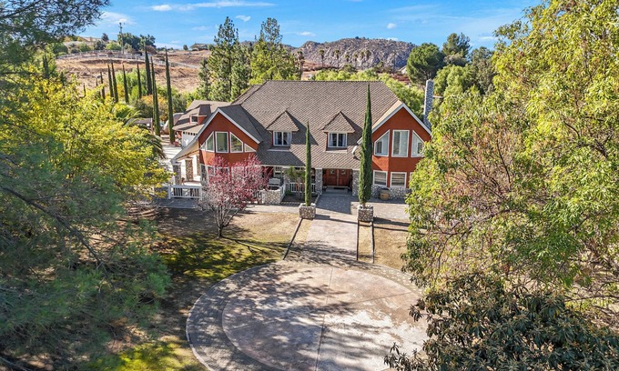 Temecula Villa | Vineyard Vista Retreat– Your Serene Getaway in Temecula