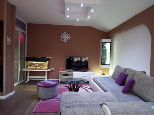 Skopje Region Apartment | VINI app with private parking