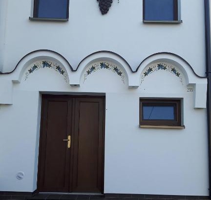 Mutenice House | Vinný sklípek Na Spojovací